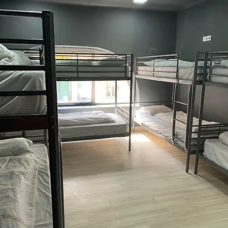 Hostel Gng *