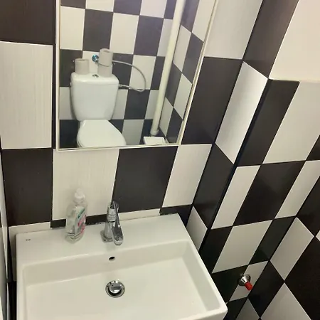 Gng * Budapest